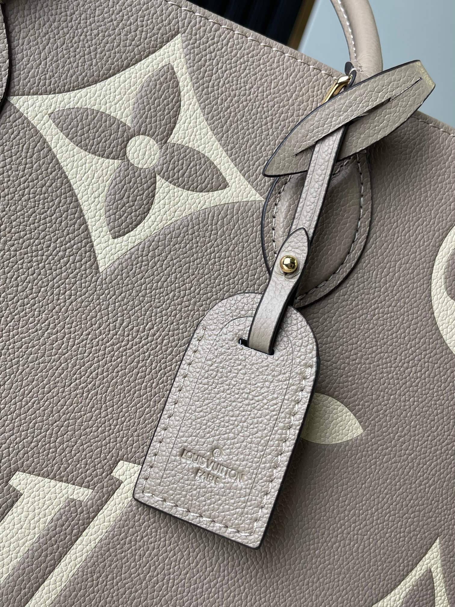 Louis Vuitton Shopping Bags